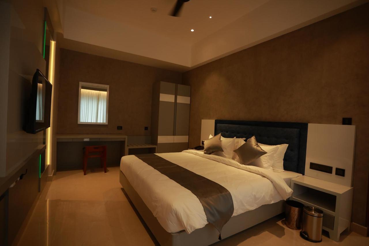 The Gold Hotel 팔라카드 외부 사진